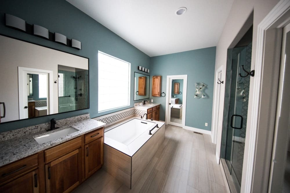 Optimize Your Bathroom Remodeling Project by Staying on Schedule
